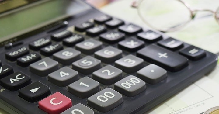 Calculating business costs and expenses